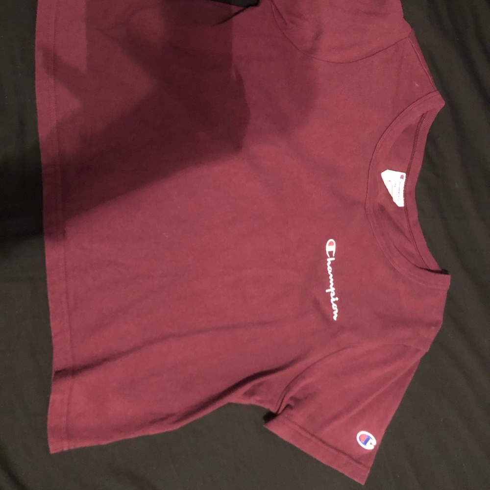 champion maroon crop top !